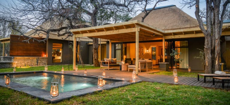 Lion Sands Tinga Lodge 3 Hi'nkweni Villa Exterior View
